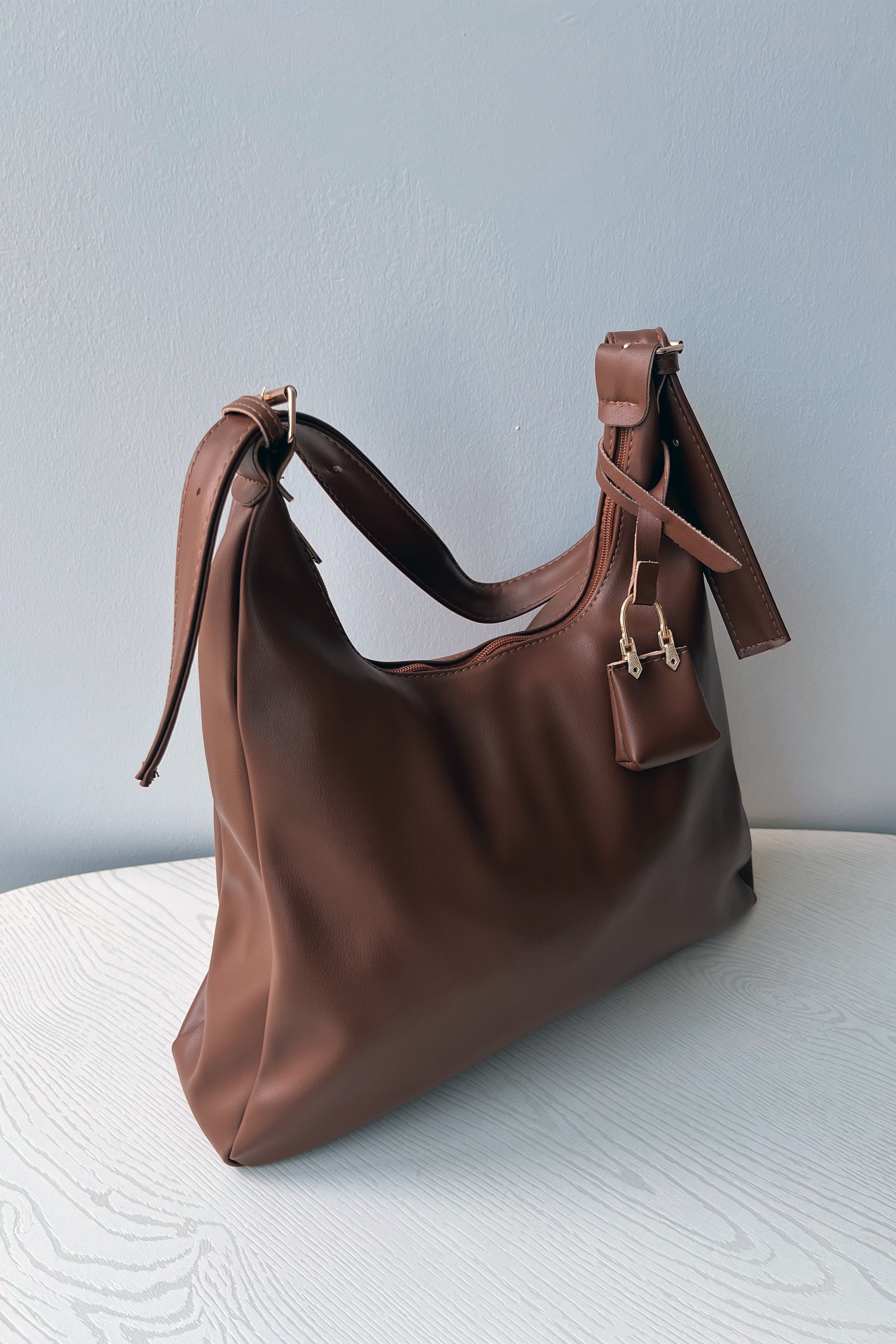 Büyük Modern Hobo Kadın Çanta | Esila - Taba