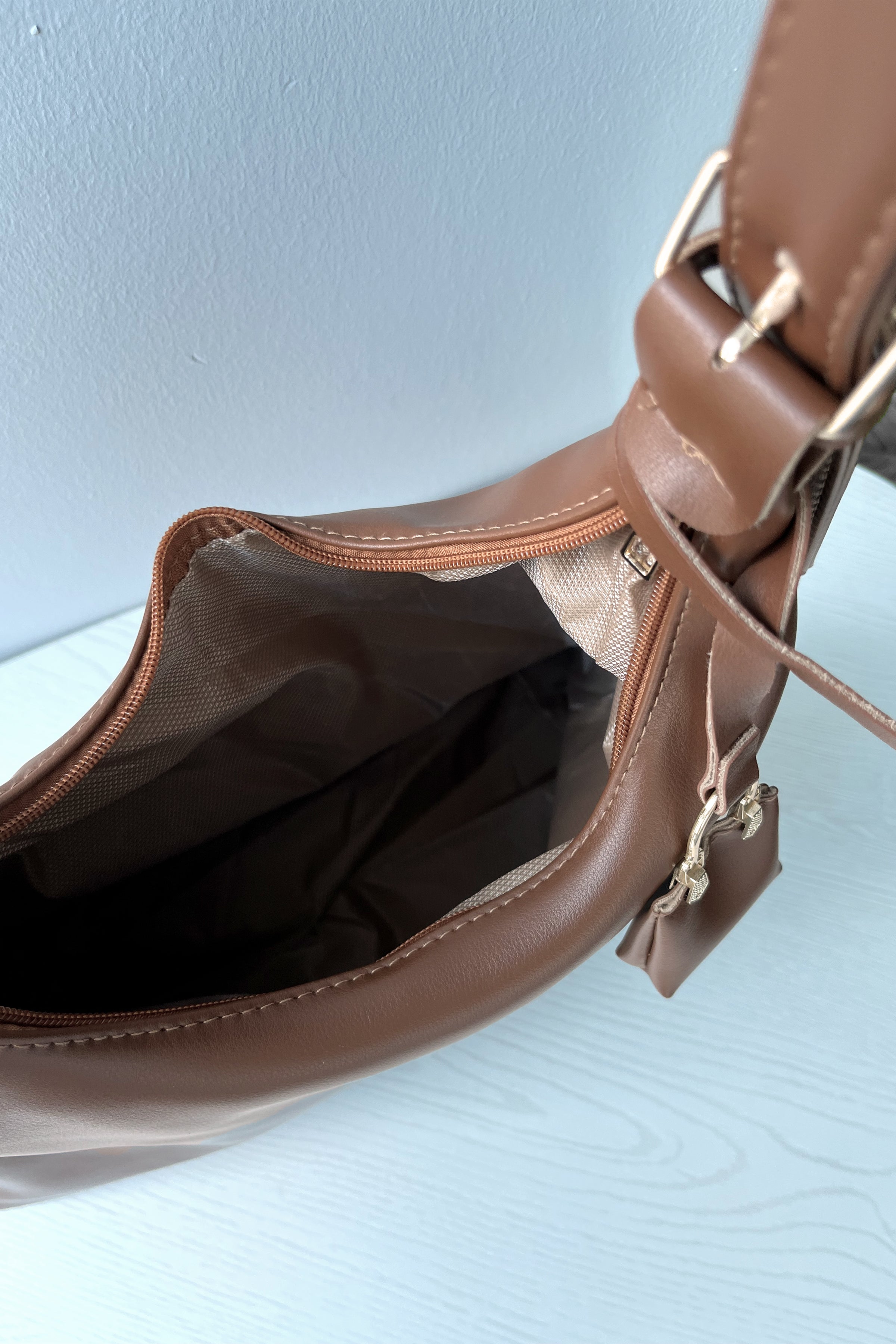 Büyük Modern Hobo Kadın Çanta | Esila - Taba