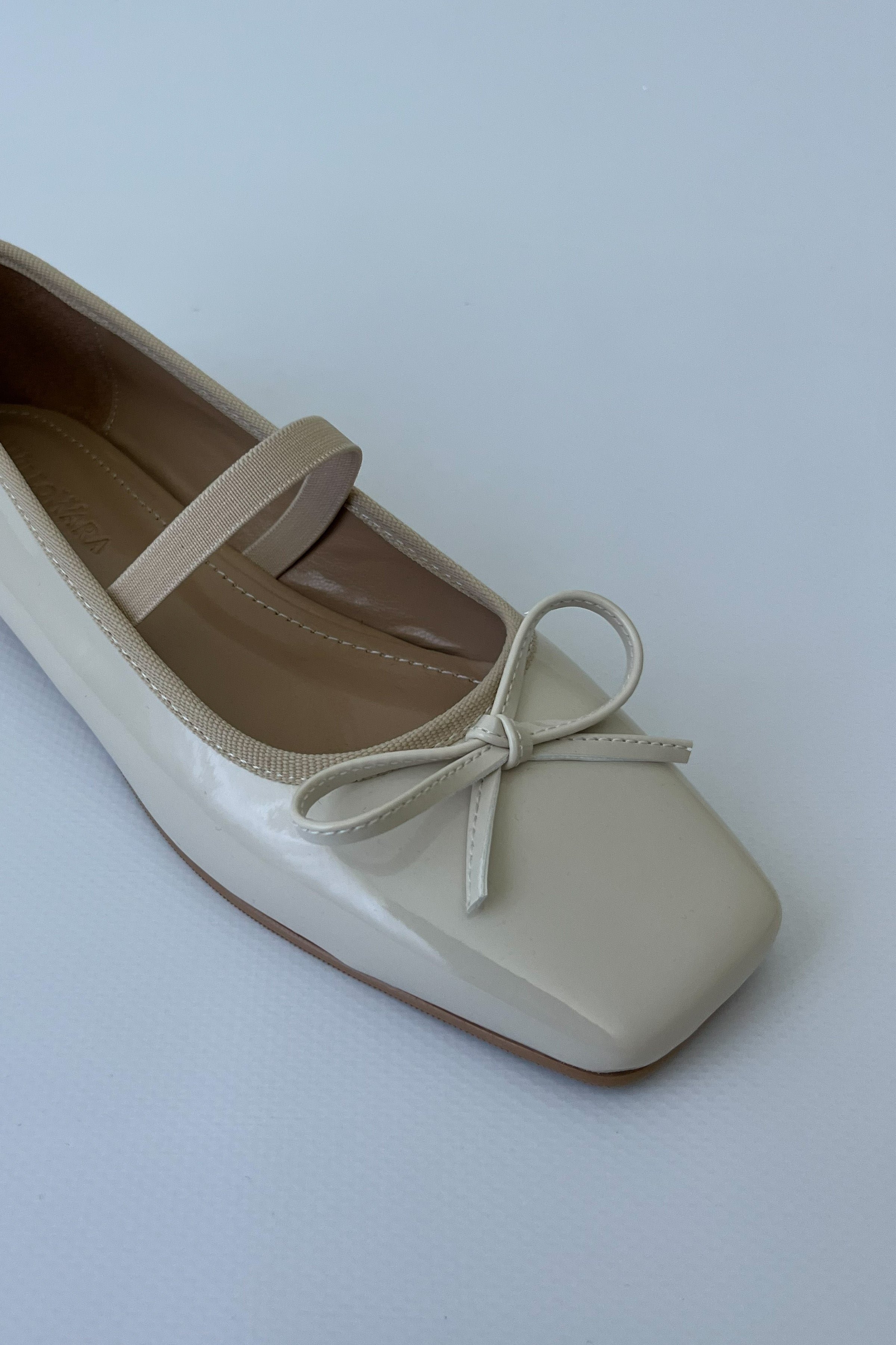 Kadın Rugan Lastikli Babet Fame - Bej