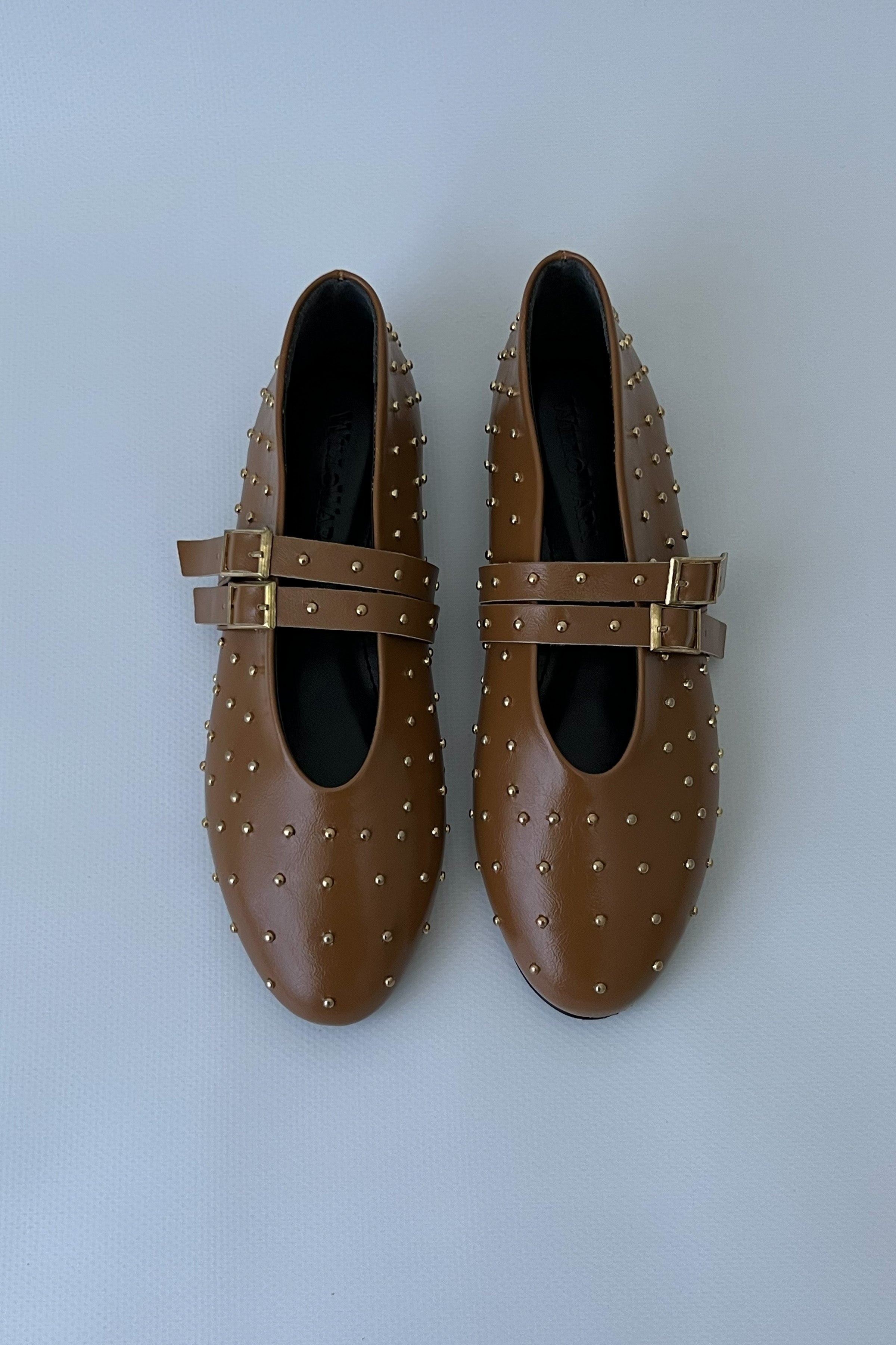 Kadın Zımbalı Çift Tokalı Babet Nora - Taba