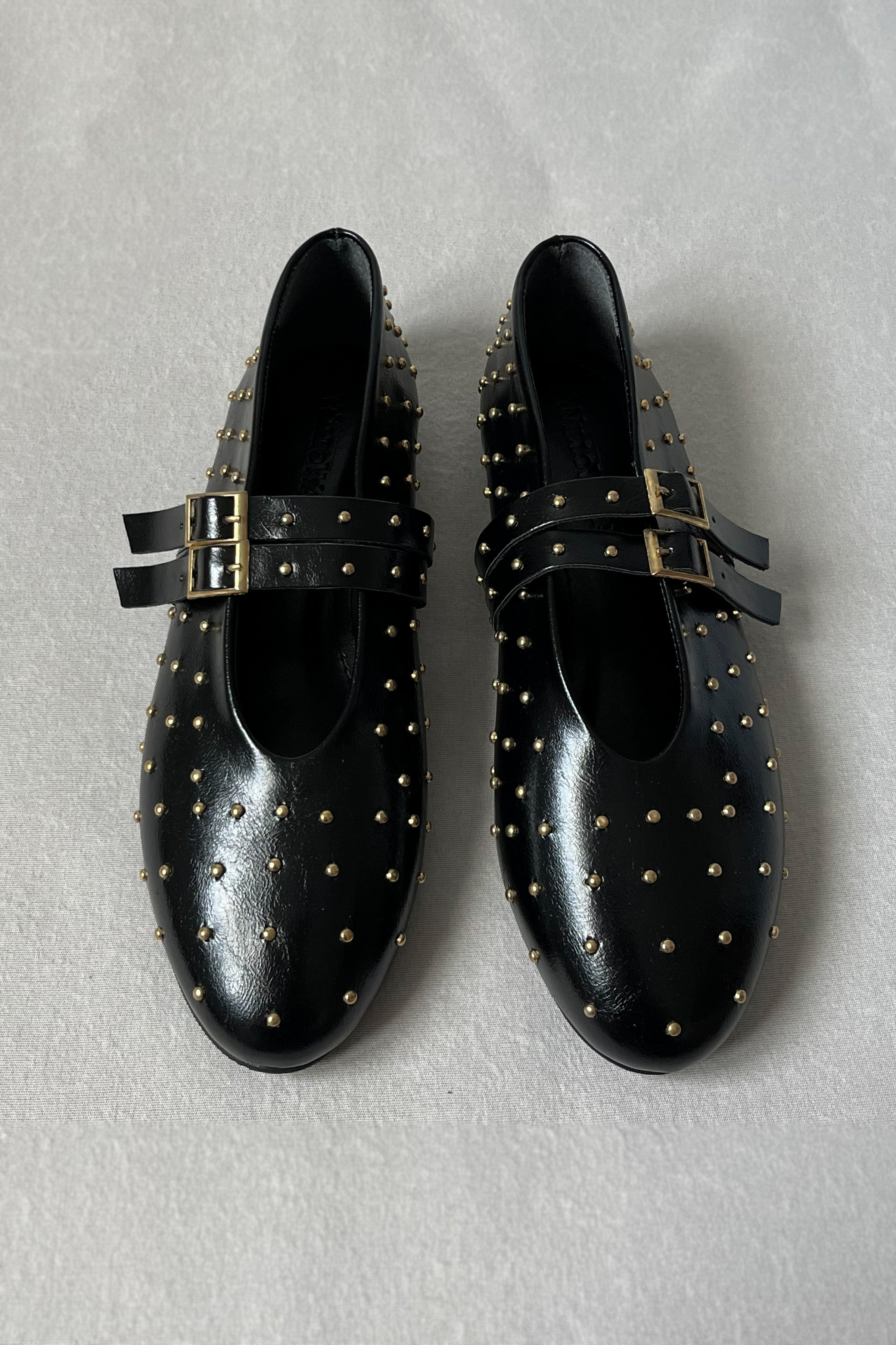 Kadın Zımbalı Çift Tokalı Babet Nora - Siyah